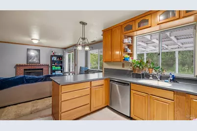 254 Limerick Way, Vacaville, CA 95688 - Photo 18