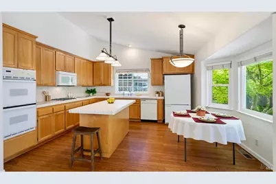 5079 Charmian Drive, Santa Rosa, CA 95409 - Photo 6