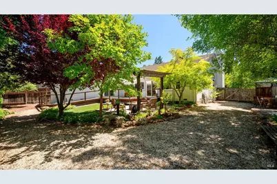 5079 Charmian Drive, Santa Rosa, CA 95409 - Photo 18