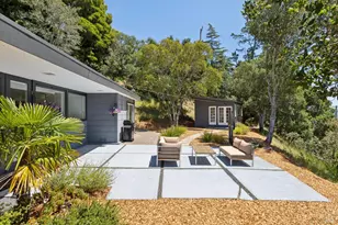 25 Brushwood Ln, Greenbrae, CA 94904 - Photo 22