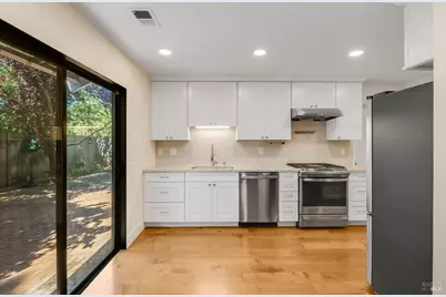 528 Laurel Court, Benicia, CA 94510 - Photo 14