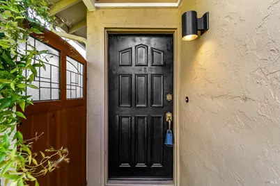 528 Laurel Court, Benicia, CA 94510 - Photo 8