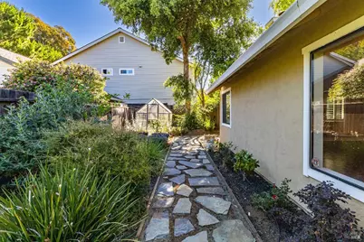528 Laurel Court, Benicia, CA 94510 - Photo 50