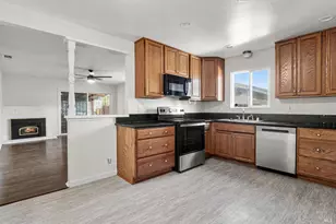 359 Rollingwood Dr, Vallejo, CA 94591 - Photo 14