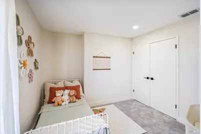 5050 Lakeview Circle, Fairfield, CA 94534 - Photo 12
