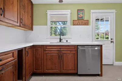 279 Valparaiso Avenue, Cotati, CA 94931 - Photo 20