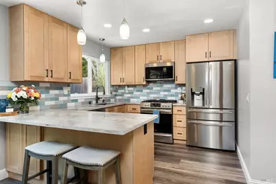 7460 Monet Place, Rohnert Park, CA 94928 - Photo 10