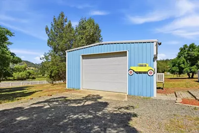 13500 Eastlake Drive, Clearlake, CA 95422 - Photo 38