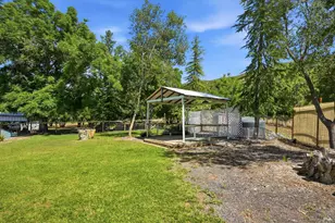 13500 Eastlake Dr, Clearlake, CA 95422 - Photo 34