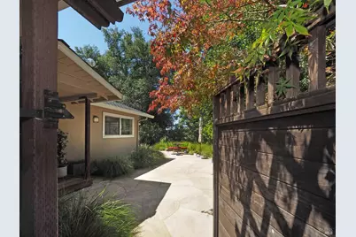 22549 River Road, Geyserville, CA 95441 - Photo 8