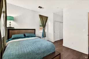 578 Burgundy St, Vacaville, CA 95687 - Photo 36