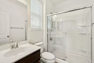 578 Burgundy Street, Vacaville, CA 95687 - Photo 40