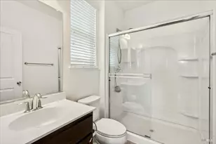 578 Burgundy St, Vacaville, CA 95687 - Photo 40