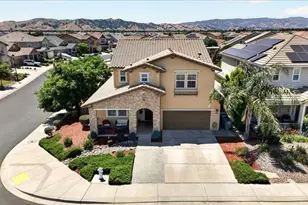 578 Burgundy St, Vacaville, CA 95687 - Photo 6