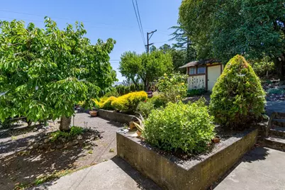 504 W Railroad Avenue, Cotati, CA 94931 - Photo 10