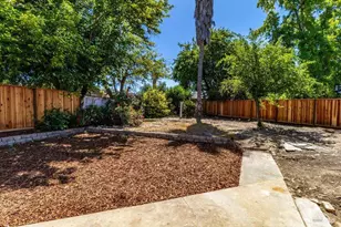 2442 Cardinal Ct, Concord, CA 94520 - Photo 22