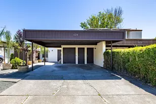 624 Simpson St, Santa Rosa, CA 95401 - Photo 1