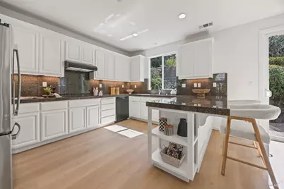 116 Portsmouth Drive, Novato, CA 94949 - Photo 16