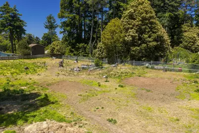 18200 Georges Lane, Fort Bragg, CA 95437 - Photo 40