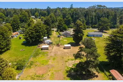 18200 Georges Lane, Fort Bragg, CA 95437 - Photo 56