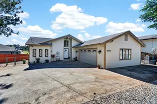 10648 Sunset Ridge Dr, Kelseyville, CA 95451 - Photo 2