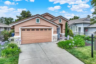 266 Bartlett Lane, Vacaville, CA 95687 - Photo 2