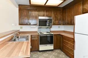 3007 Loma Ct, Santa Rosa, CA 95405 - Photo 12