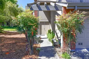 3007 Loma Ct, Santa Rosa, CA 95405 - Photo 2