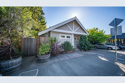 727 Sir Francis Drake Boulevard, San Anselmo, CA 94960 - Photo 54
