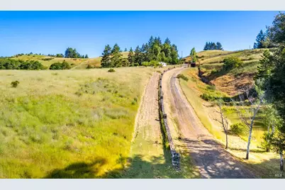 6200 Lazy Springs Road, Philo, CA 95466 - Photo 26