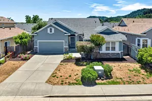 445 Muscat Dr, Cloverdale, CA 95425 - Photo 2