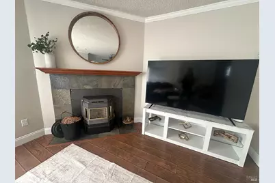 1475 Parkway Drive, Rohnert Park, CA 94928 - Photo 2