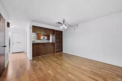 910 Marina Drive, Napa, CA 94559 - Photo 10