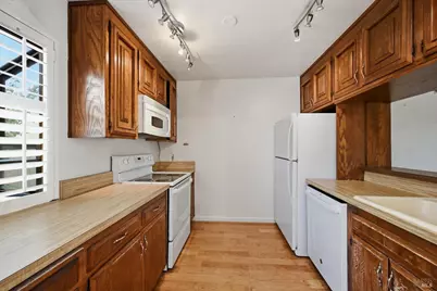 910 Marina Drive, Napa, CA 94559 - Photo 12