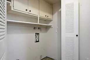 910 Marina Dr, Napa, CA 94559 - Photo 14