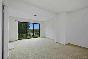 910 Marina Dr, Napa, CA 94559 - Photo 18