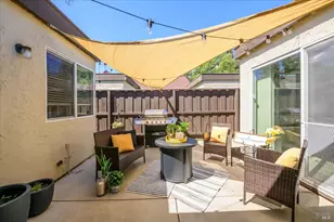 225 Fairoaks Dr, Vacaville, CA 95688 - Photo 28