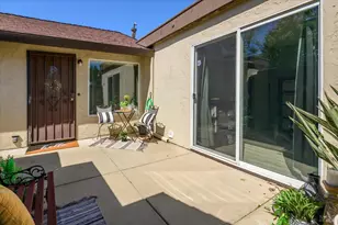 225 Fairoaks Dr, Vacaville, CA 95688 - Photo 4