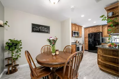 225 Fairoaks Drive, Vacaville, CA 95688 - Photo 12