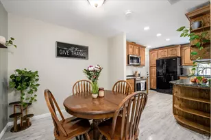 225 Fairoaks Dr, Vacaville, CA 95688 - Photo 12
