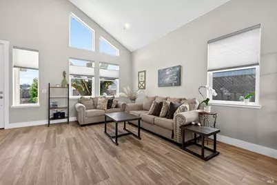4690 Paulette Place, Santa Rosa, CA 95403 - Photo 2