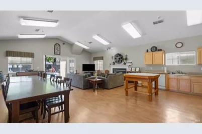 2001 Eastwood Drive #44, Vacaville, CA 95687 - Photo 30