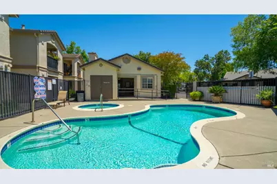 2001 Eastwood Drive #44, Vacaville, CA 95687 - Photo 32