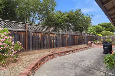 240 Marin Oaks Drive, Novato, CA 94949 - Photo 36