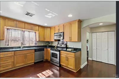 1125 E 5th Street, Benicia, CA 94510 - Photo 28