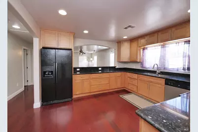 1125 E 5th Street, Benicia, CA 94510 - Photo 12