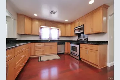 1125 E 5th Street, Benicia, CA 94510 - Photo 12