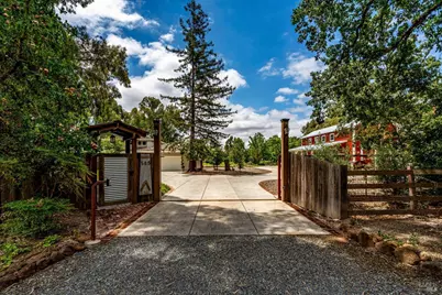 585 Denmark Street, Sonoma, CA 95476 - Photo 2