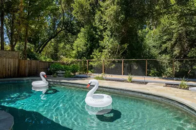 2 Brooke Drive, Novato, CA 94947 - Photo 36