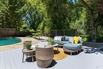 2 Brooke Drive, Novato, CA 94947 - Photo 34
